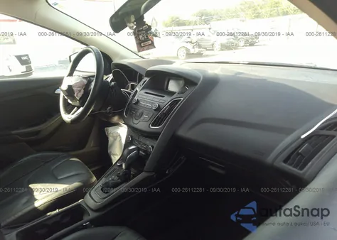 2015 Ford Focus Se z USA, uszkodzony, nr VIN 1FADP3F27FL333607